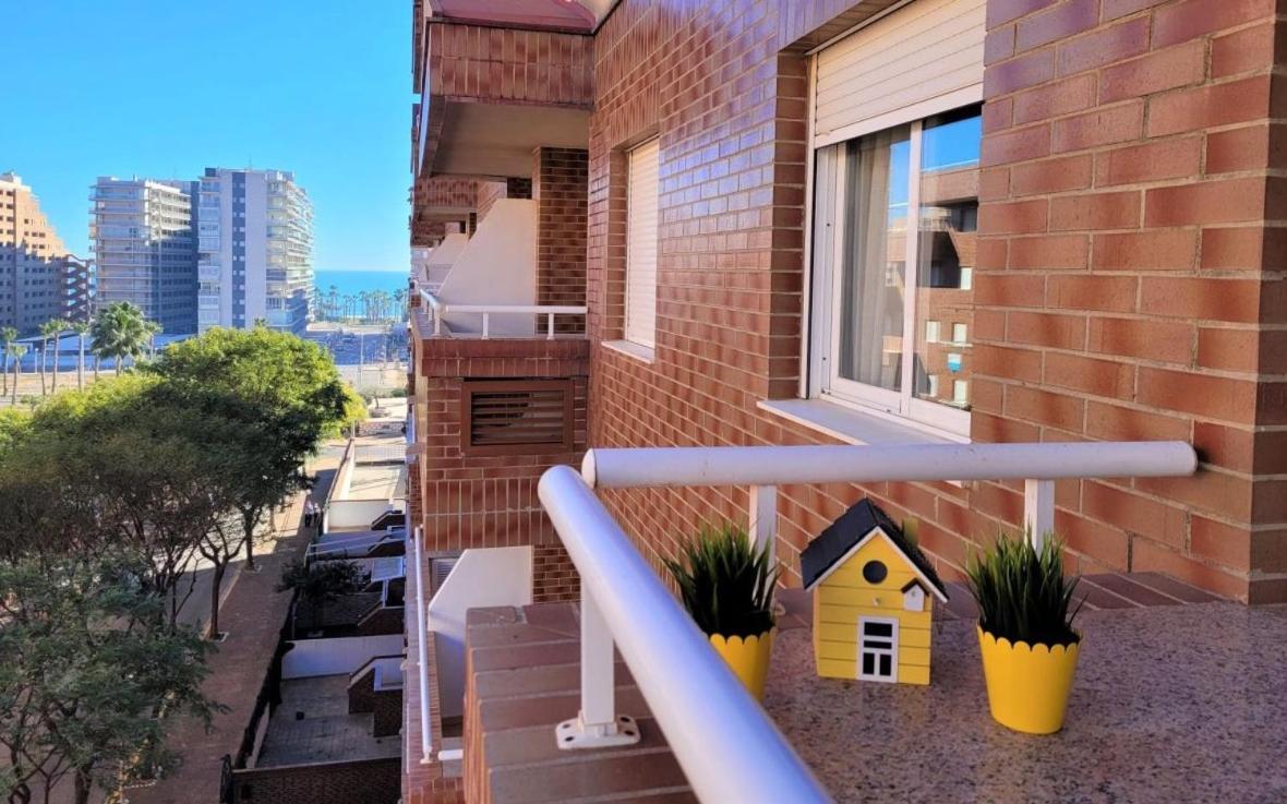 Schoene Ferienwohnung Ca. 350M Vom Strand Entfernt 奥罗佩萨德尔马 外观 照片