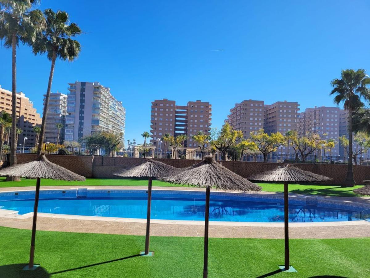 Schoene Ferienwohnung Ca. 350M Vom Strand Entfernt 奥罗佩萨德尔马 外观 照片