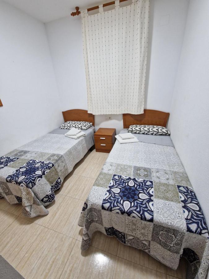 Schoene Ferienwohnung Ca. 350M Vom Strand Entfernt 奥罗佩萨德尔马 外观 照片