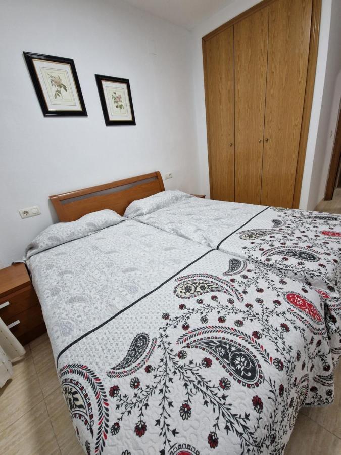 Schoene Ferienwohnung Ca. 350M Vom Strand Entfernt 奥罗佩萨德尔马 外观 照片